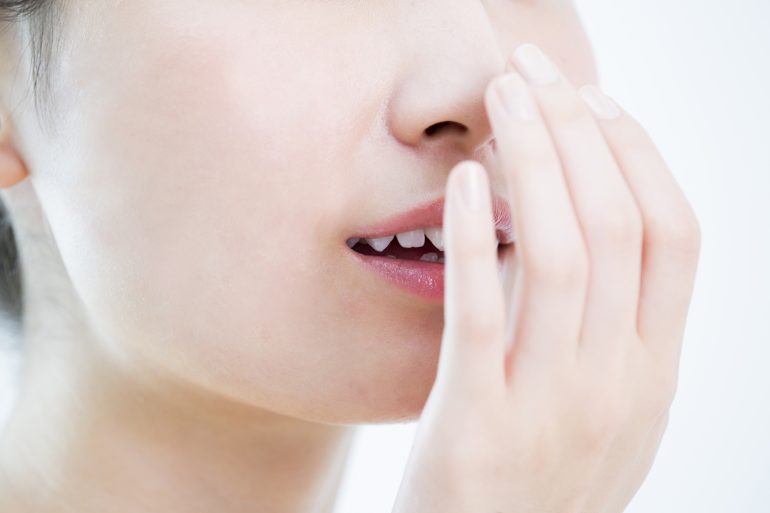 歯石は口臭の原因にもなります